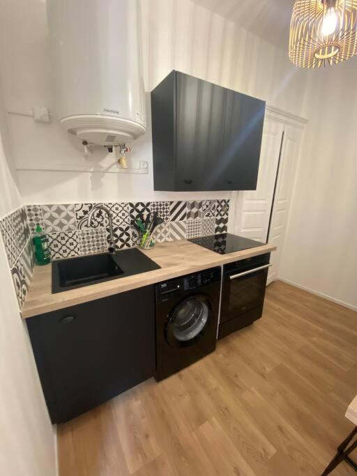 Corte Magnifique T2 45M2 Neuf 5 Personnes Place St Marcel Hyper Centre Wifi Lave Linge Tv Экстерьер фото